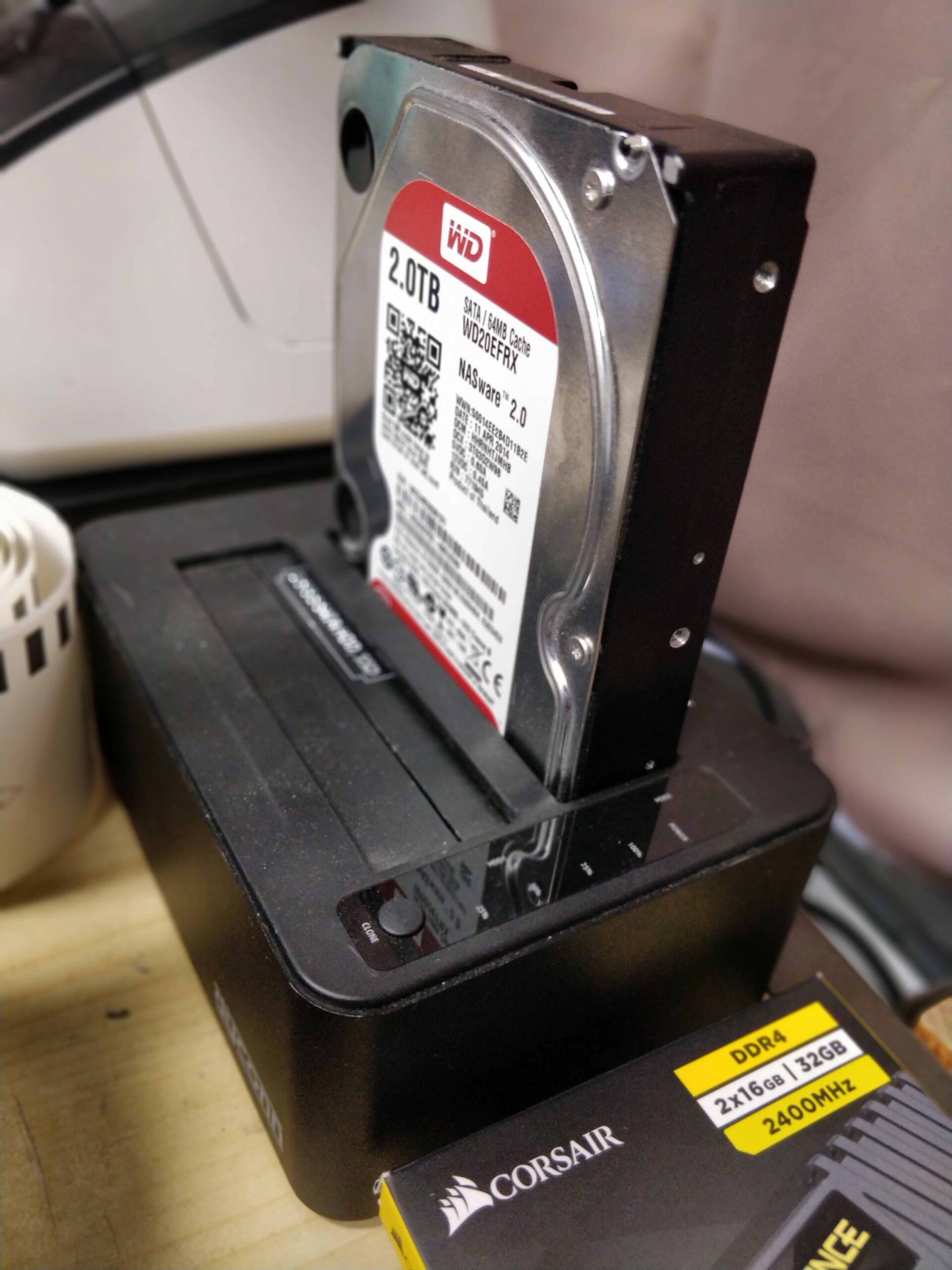 Hard drive cloning bay