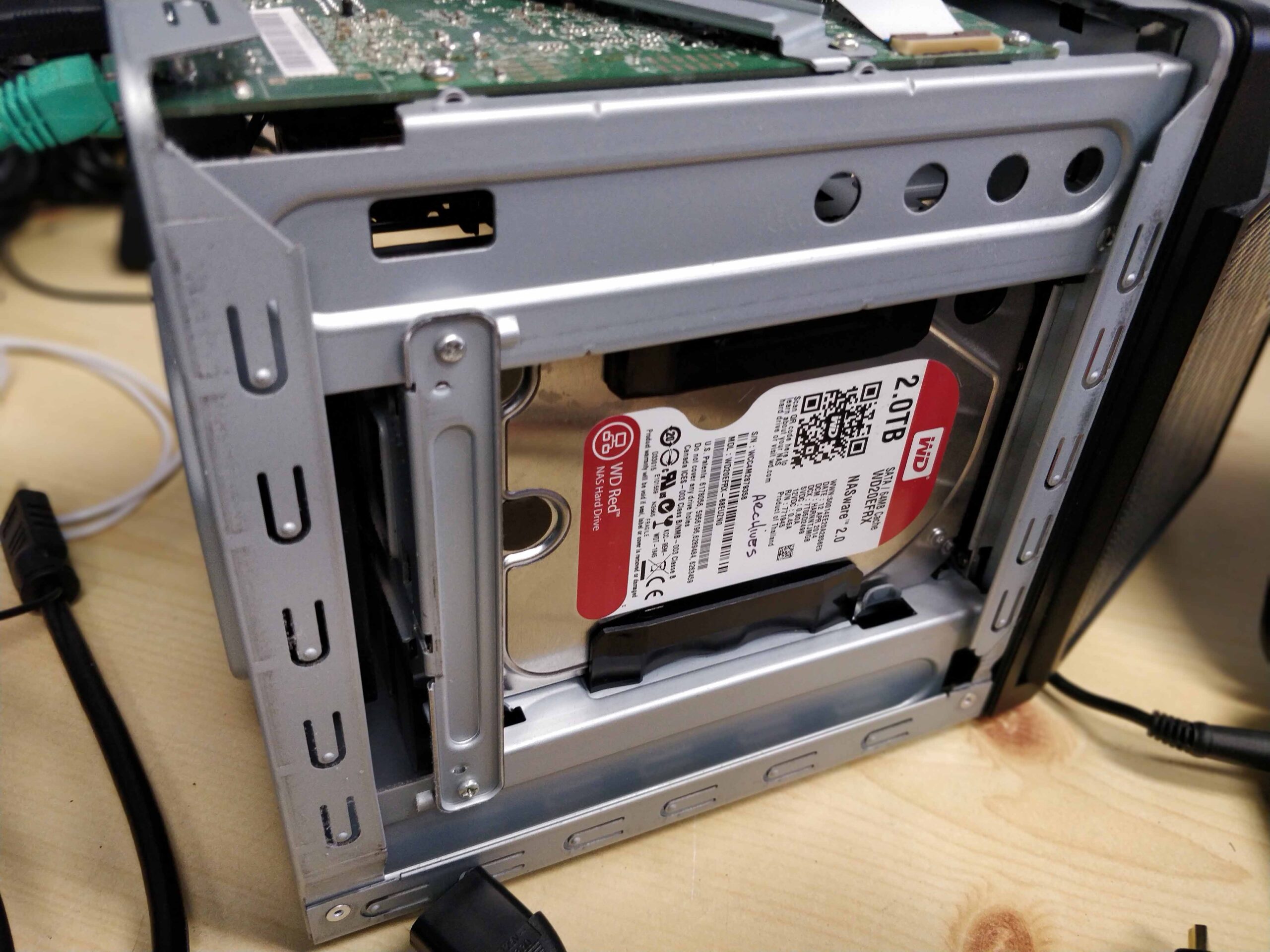 Carrier for NAS drives